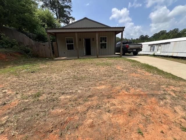 2100 Van Zandt Ave, Marshall, TX 75670