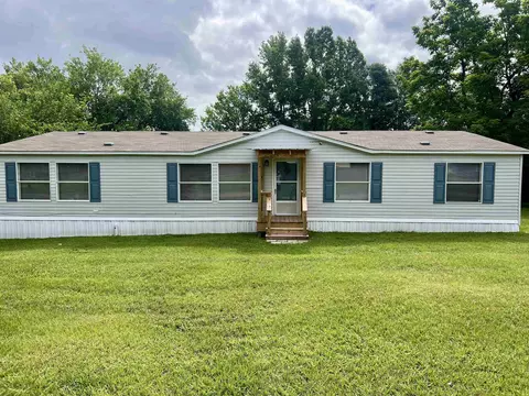 601 S Taylor, Linden, TX 75563