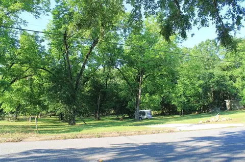 2420 E Houston, Marshall, TX 75672 photo 4