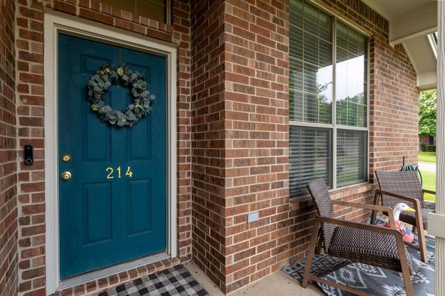 214 Mcclendon Ln, Longview, TX 75604