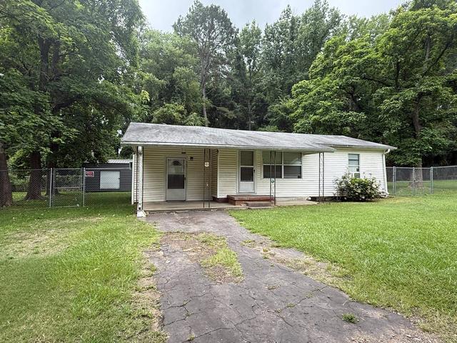 405 Capitol, Gilmer, TX 75644