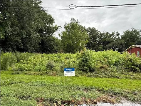 305 W Church St, White Oak, TX 75693
