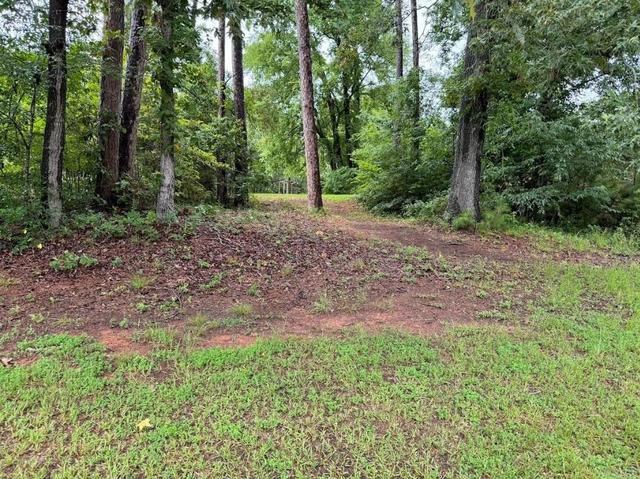 105 E Little John Dr, White Oak, TX 75693