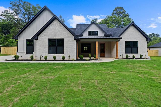 702 Sam Page Rd, Longview, TX 75605