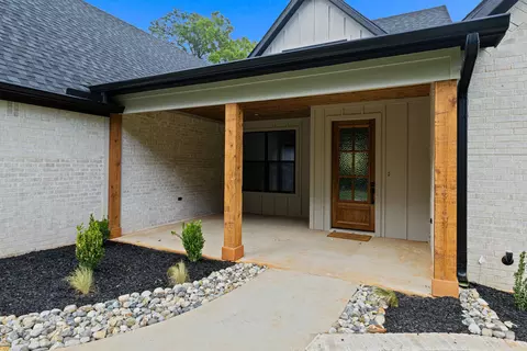702 Sam Page Rd, Longview, TX 75605 photo 2