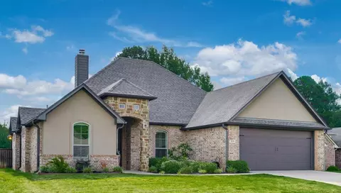3918 Gable Crest Ln, Longview, TX 75605