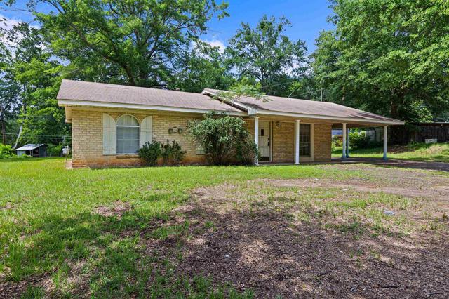 7 Finch Dr, Longview, TX 75605