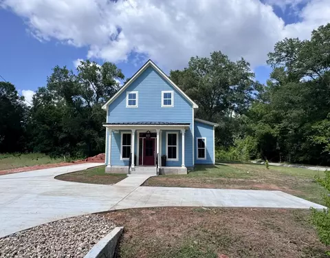 702 N Soda, Jefferson, TX 75657