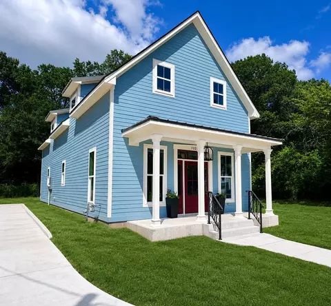 702 N Soda, Jefferson, TX 75657