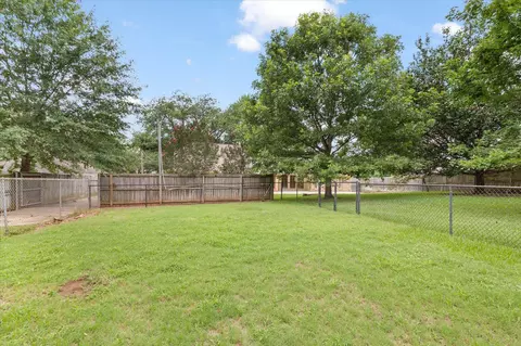 806 Toler Ct, Longview, TX 75604 photo 39