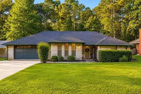 1005 Warren Dr, Marshall, TX 75672