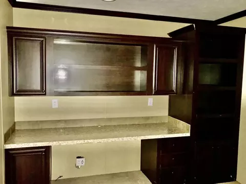 155 Berry Ln, Marshall, TX 75670 photo 9