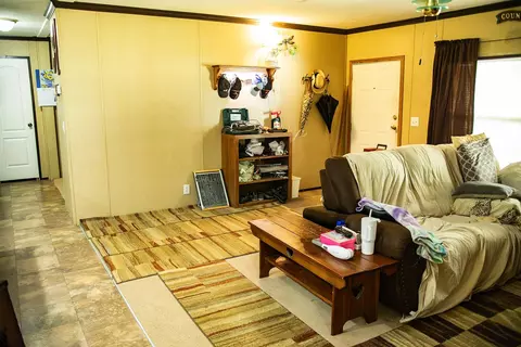 155 Berry Ln, Marshall, TX 75670 photo 6
