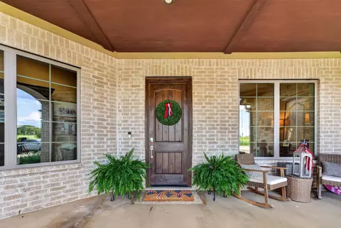 Exterior - 5511 Mccann Rd, Longview, TX 75605 photo 3 of 7