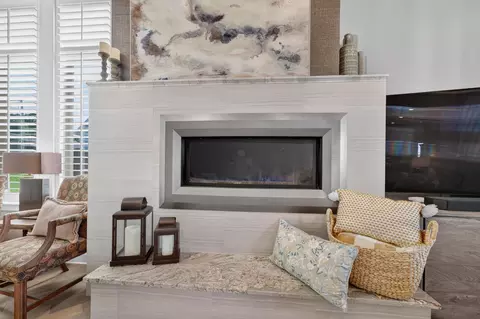 Living - 5511 Mccann Rd, Longview, TX 75605 photo 2 of 2