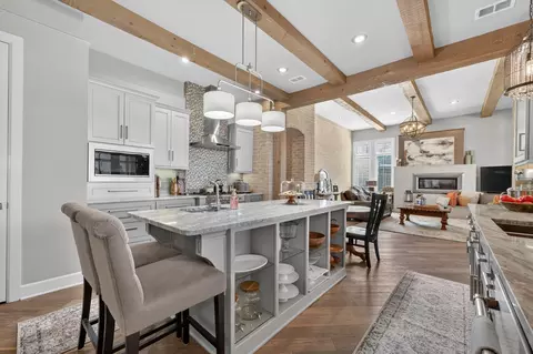 Kitchen - 5511 Mccann Rd, Longview, TX 75605 photo 8 of 8