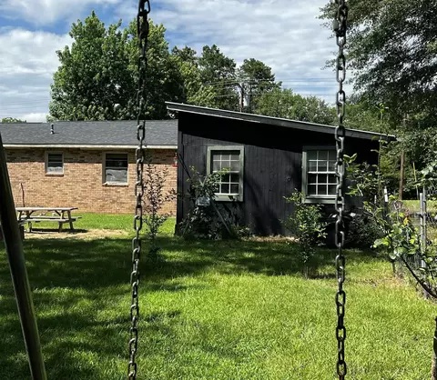 Exterior - 2988 State Hwy 154 E, Gilmer, TX 75645 photo 5 of 7