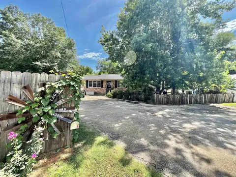 Exterior - 2988 State Hwy 154 E, Gilmer, TX 75645 photo 2 of 7