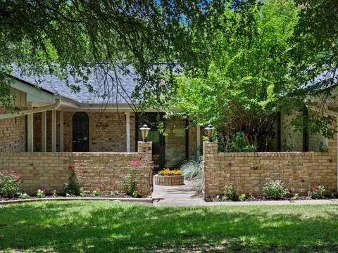 2619 Van Meter Rd, Kilgore, TX 75662