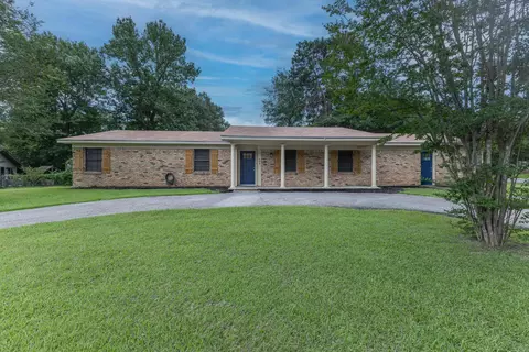 400 Dellbrook, Longview, TX 75604