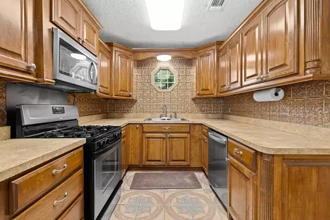 1401 Miles Blvd, Kilgore, TX 75662