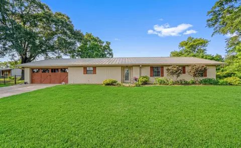3347 Smelley Rd, Longview, TX 75605