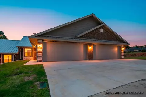 1621 Big Bnd, Longview, TX 75605