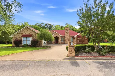 614 Highland Oaks St, Mount Vernon, TX 75457