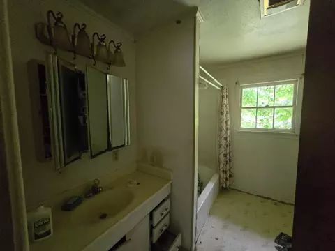 596 Marcus, Timpson, TX 75975 photo 10