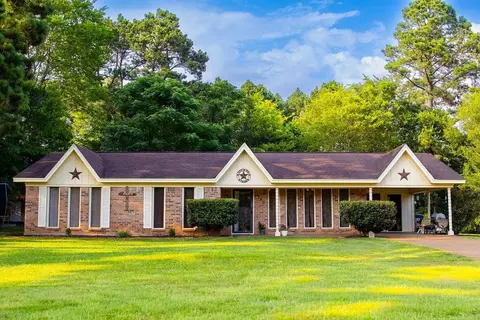 240 Devin St, Jefferson, TX 75657