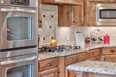 Kitchen - 2000 Winding Run Ln, Longview, TX 75605 photo 3 of 7