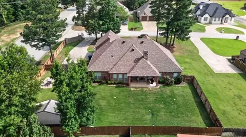 View/Area - 2000 Winding Run Ln, Longview, TX 75605 photo 1 of 2