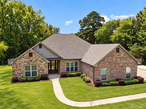 110 Hidden Creek Ln, Longview, TX 75602