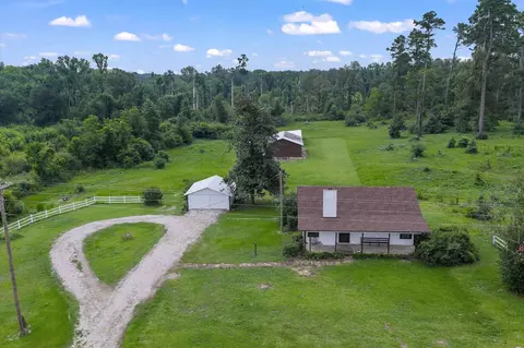 4294 E State Highway 7, Center, TX 75935