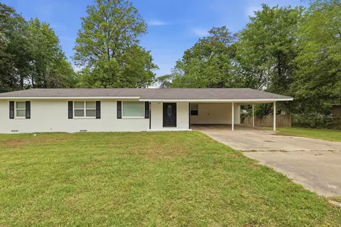 Exterior - 407 E Hope, Longview, TX 75604 photo 10 of 11