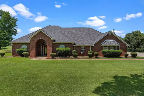 325 Clements Ranch Rd, Kilgore, TX 75662