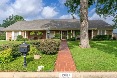 Exterior - 2011 E Warwick, Longview, TX 75601 photo 2 of 15