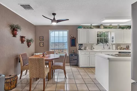 2011 E Warwick, Longview, TX 75601 photo 14