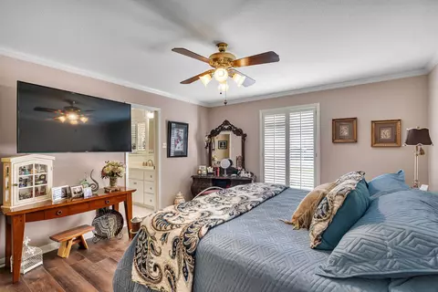 Bedroom - 2011 E Warwick, Longview, TX 75601 photo 4 of 4