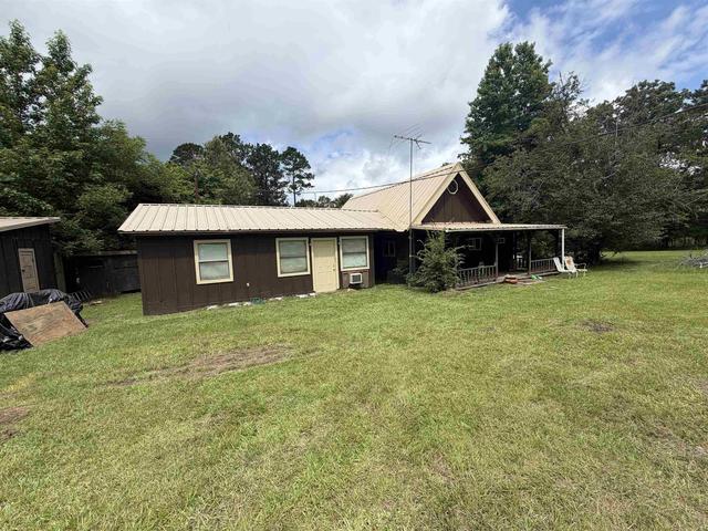 577 Mercer Rd, Marshall, TX 75672