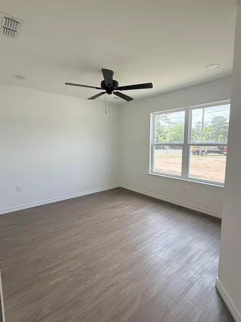 219 E Fleming, Longview, TX 75604 photo 30