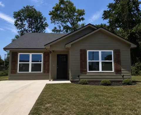 219 E Fleming, Longview, TX 75604 photo 1