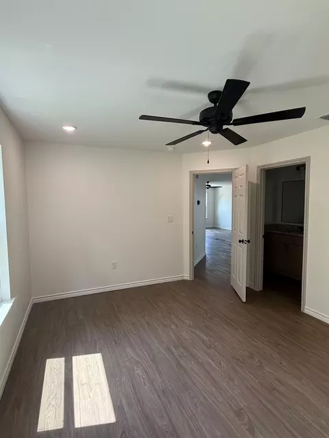 219 E Fleming, Longview, TX 75604 photo 27