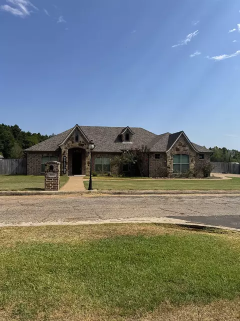 135 Highland Blvd, Hallsville, TX 75650
