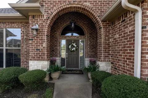 3700 Cabec Dr, Longview, TX 75605 photo 2