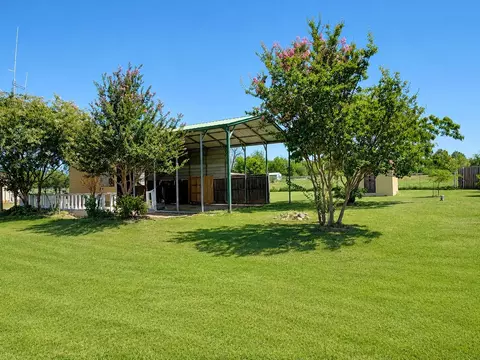 838 Comanche, Quitman, TX 75783