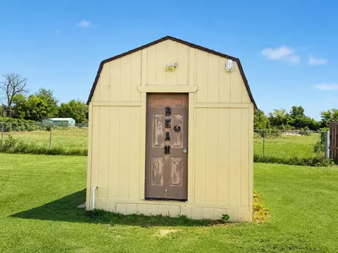 838 Comanche, Quitman, TX 75783 photo 14