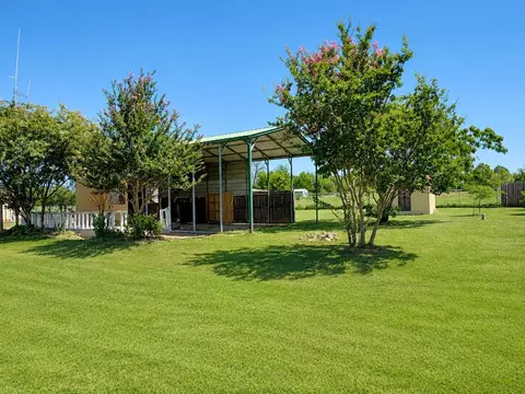 838 Comanche, Quitman, TX 75783 photo 1