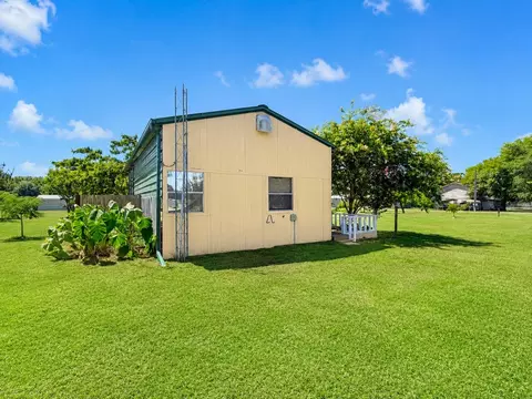 838 Comanche, Quitman, TX 75783 photo 4