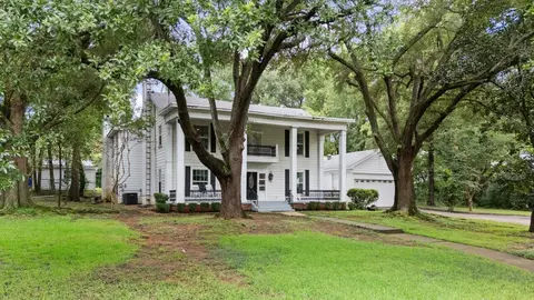 Exterior - 604 Sylvan Dr, Longview, TX 75602 photo 11 of 12